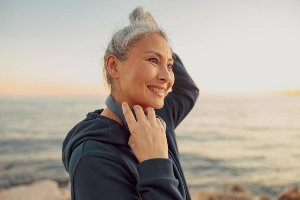 Style chic décontracté femme 50 ans | Gnew